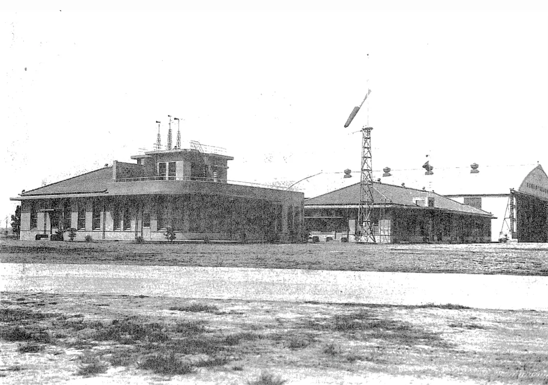 臺北飛行場事務所與日本航空輸送事務所，《臺灣建築會誌》1936